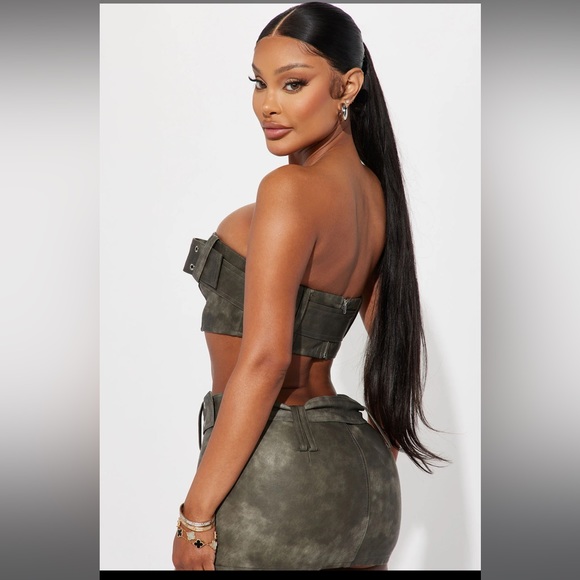 Fashion nova skirt set - Picture 2 of 3